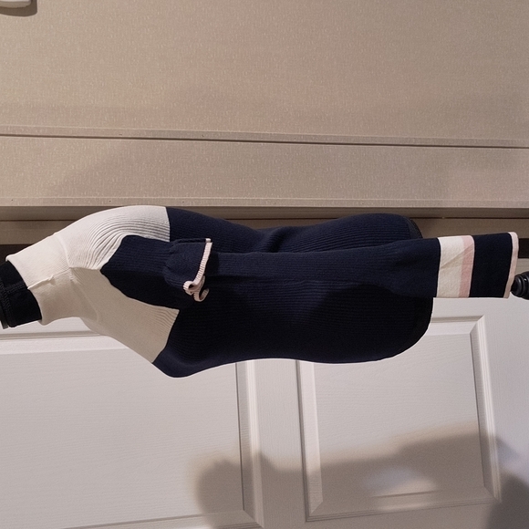 ð
ºVERTIGO Collection Nicole Turtleneck Sweater Navy/Ivory Size S - Picture 4 of 12